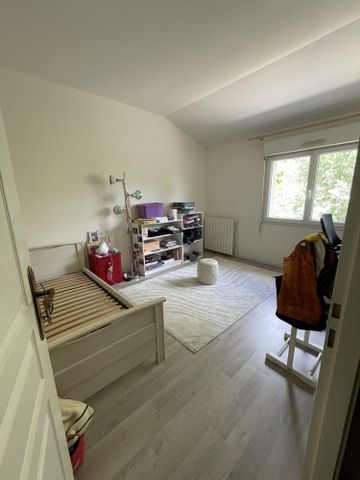 Location Maison 5 pièces 158m² MERIGNAC 33700 - Photo 2