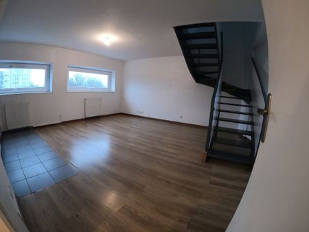 Location Appartement 3 pièces 92m² LILLE 59800 - Photo 2