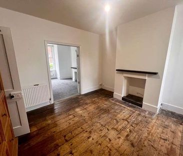 Madeline Road, Petersfield, Hampshire, GU31 - Photo 2