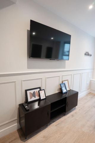 Telephone #68 - Photo 5