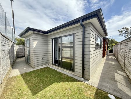 8 Avalon Park Drive, Avalon - Photo 3