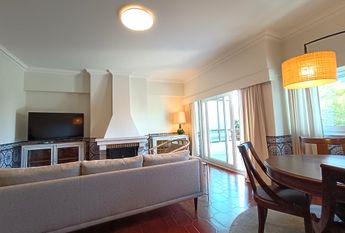 Apartamento T2 Remodelado e Mobilado no Moinho das Antas