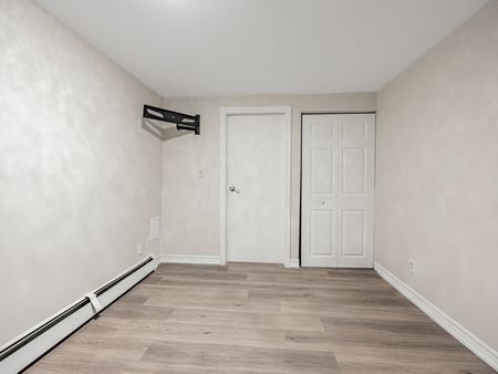 For Lease - 708 Carnegie Avenue Unit# Lower, Oshawa, Ontario - Photo 2
