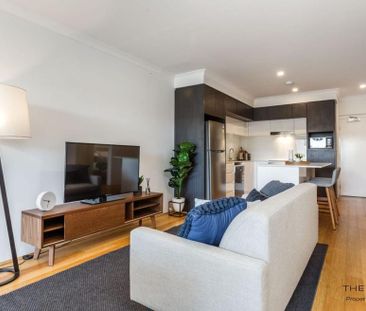 Modern & Spacious Apartment in a Prime Location - Photo 4