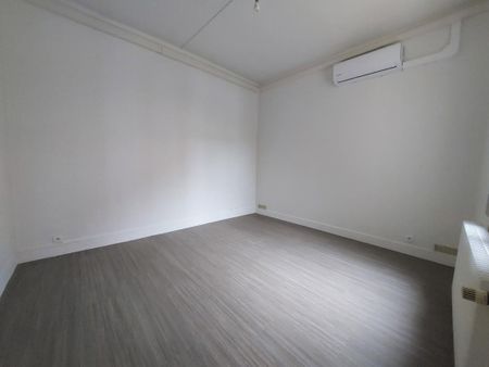 Location Appartement 2 pièces 42m² CAUDEBEC LES ELBEUF 76320 - Photo 5