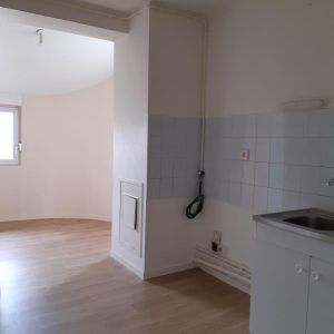 TYPË 5 38 COURS SAINT ANDRE - Photo 2