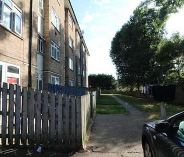 Copford Close, Woodford, IG8 - Photo 4