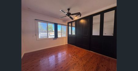 2 Bedroom Home in Beresfield ✨ - Photo 4