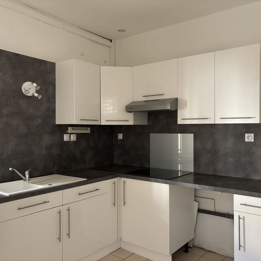 Location Appartement 2 pièces 57m² NARBONNE 11100 - Photo 1