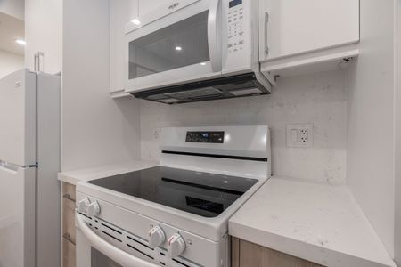 For Lease - 42 Sandford Avenue Unit# B, Toronto, Ontario - Photo 4