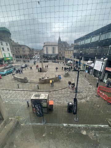 Market Walk, Huddersfield, HD1 - Photo 3