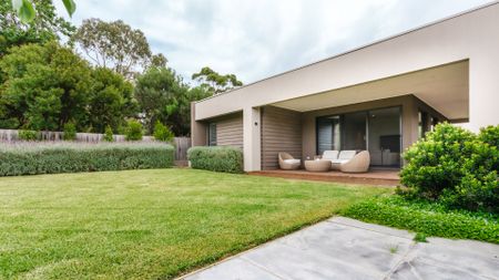 17 The Avenue , - Photo 2