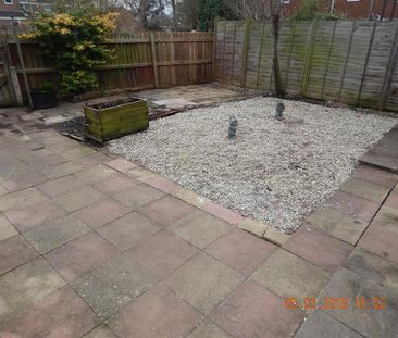 3 bedroom terraced house to rent - Photo 6