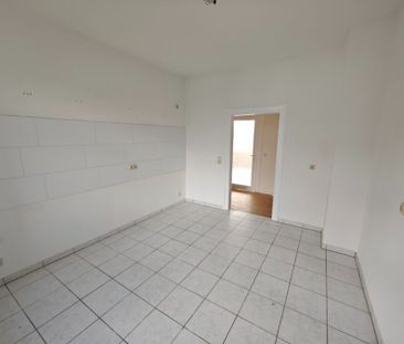 frisch renovierte 2-Raum Wohnung in guter Lage * EBK möglich * - Photo 3