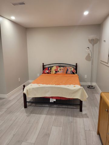 For Lease - 7 Billingham Heights Unit# Bsmt, Aurora, Ontario - Photo 4