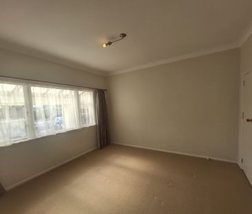 Spacious Family Home - Photo 5