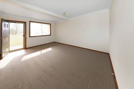 Centrally located unit - Photo 3