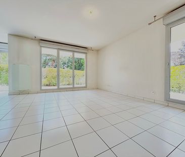 Location Appartement 3 pièces 65m² VOURLES 69390 - Photo 1