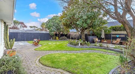 Peaceful Retreat in a Private Setting - Photo 5