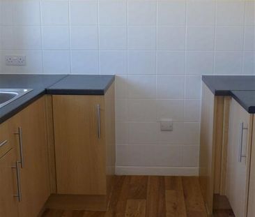 1 bedroom retirement property to rent - Photo 4