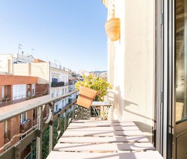 Carrer de Galileu, Barcelona, Catalonia 08014 - Photo 5