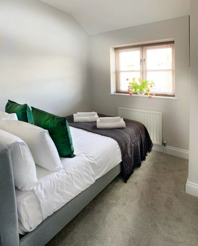 2 Bed, House - Photo 5