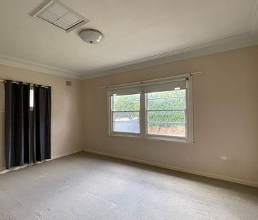 Home in High East - Photo 4