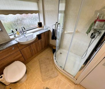 3 bedroom semi-detached house to rent - Photo 6