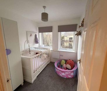 The Place, Mere Drive, M27 - Photo 4