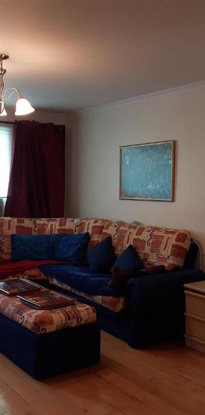 GRAND APPARTEMENT 5 1 2 TRÈS AGRÉABLE SITUÉ 1750 RUE LABELLE À LONGUEUIL - Photo 1