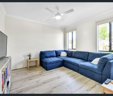 Modern Family Living in the Heart of Flagstone - Photo 5