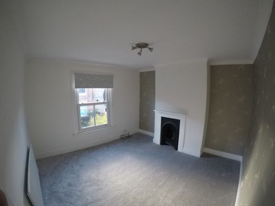 Victorian 3 Bedroom Semi Detached House to Rent in Tonbridge - Photo 1