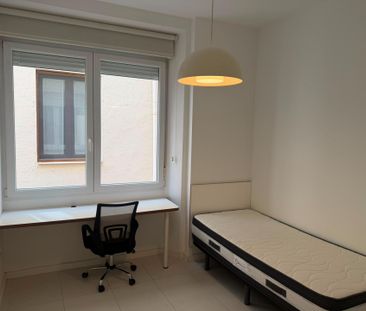 Flat - Granada (Constitucion) - Photo 1