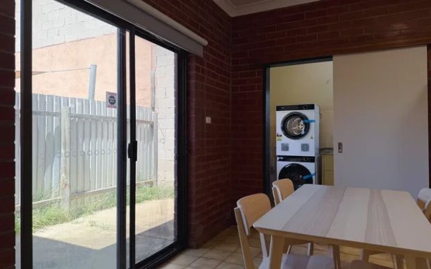 33 Hobsons Place, Adelaide - Photo 1