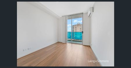 Modern Three Bedroom Unit - Photo 3