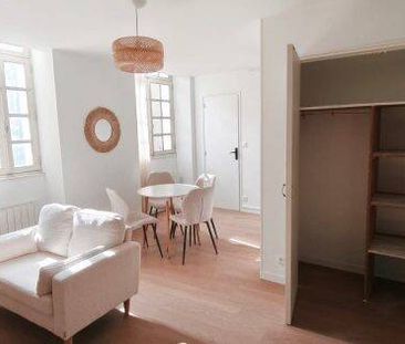 Location T1 bis rénové – Centre historique de Nant - Photo 3