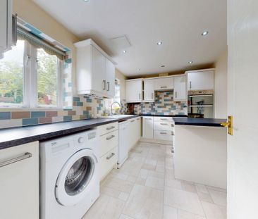 2 bedroom ground floor flat to rent - Photo 4