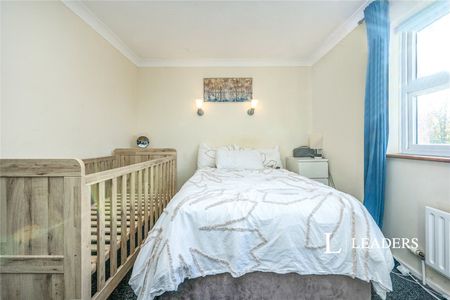 2 bedroom house to rent Lastingham Grove, Emerson Valley, Milton Keynes, Buckinghamshire, MK4 - Photo 2