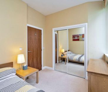 3 bedroom terraced house to rent - Photo 4