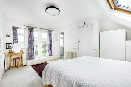 Broughton Avenue, TW10, London - Photo 3