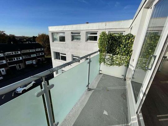 Ardendale, Harwood Grove, Shirley, B90 - Photo 1