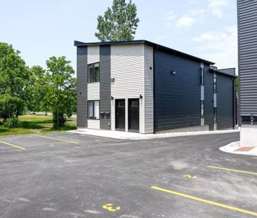 327 Thompson Road apartment — London, ON (2-Bedroom) - 2 Bedroom - Photo 2