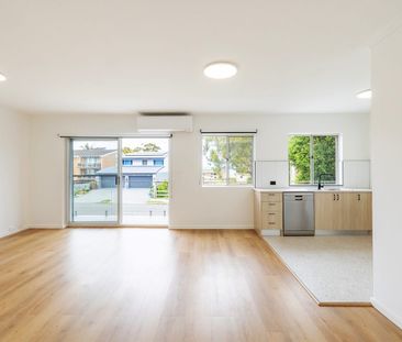 SPACIOUS 2-BEDROOM UNIT IN A PRIME SOLDIERS POINT LOCATION - Photo 1