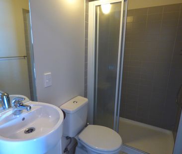 2 Bedroom Fully Furnished near Univer... - Photo 1