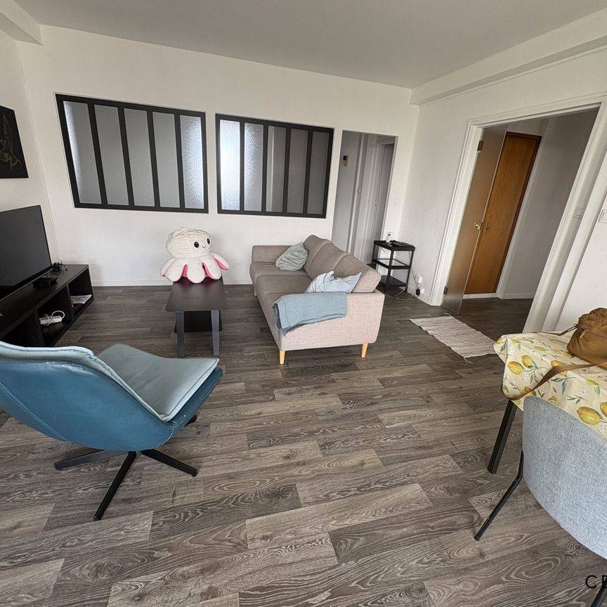 Location Appartement 1 pièce 14m² ROUBAIX 59100 - Photo 1