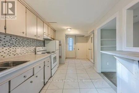 90 FLAMBOROUGH BASEMENT DRIVE E - Photo 4