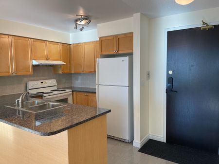 For Lease - 23 Hollywood Avenue Unit# 3709, Toronto, Ontario - Photo 5