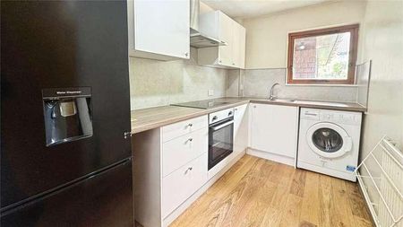 Ryeland Close, Yiewsley, West Drayton, UB7 - Photo 4