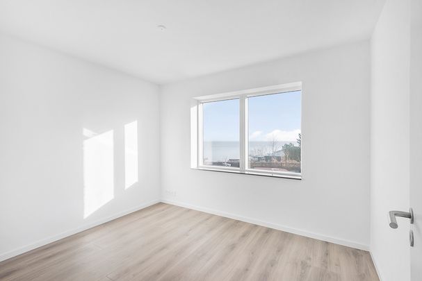 Fantastisk udsigtslejlighed direkte til vandet - Foto 1