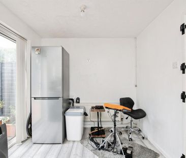 2 bedroom semi-detached house to rent - Photo 1